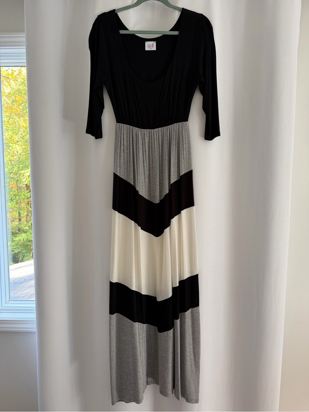 Scoop Neck Colorblock Maxi Dress in Black, Gray & Cream
